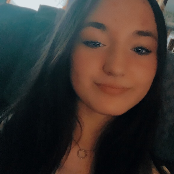 Meet your Posher, Kali - Picture 1 of 3